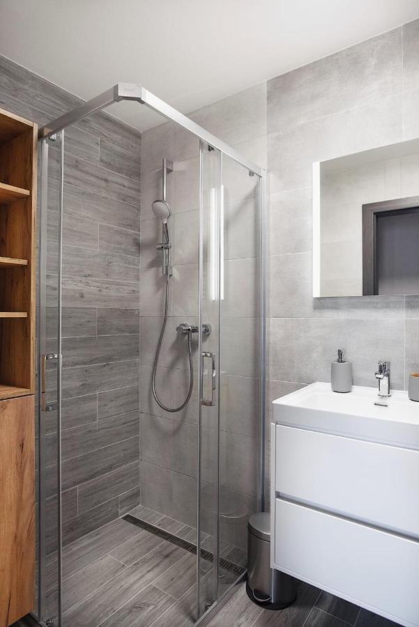 Apartmany Palenica & Ostredok - Galeria Apartments Jasna Lucky 迪马诺卡多林纳 外观 照片